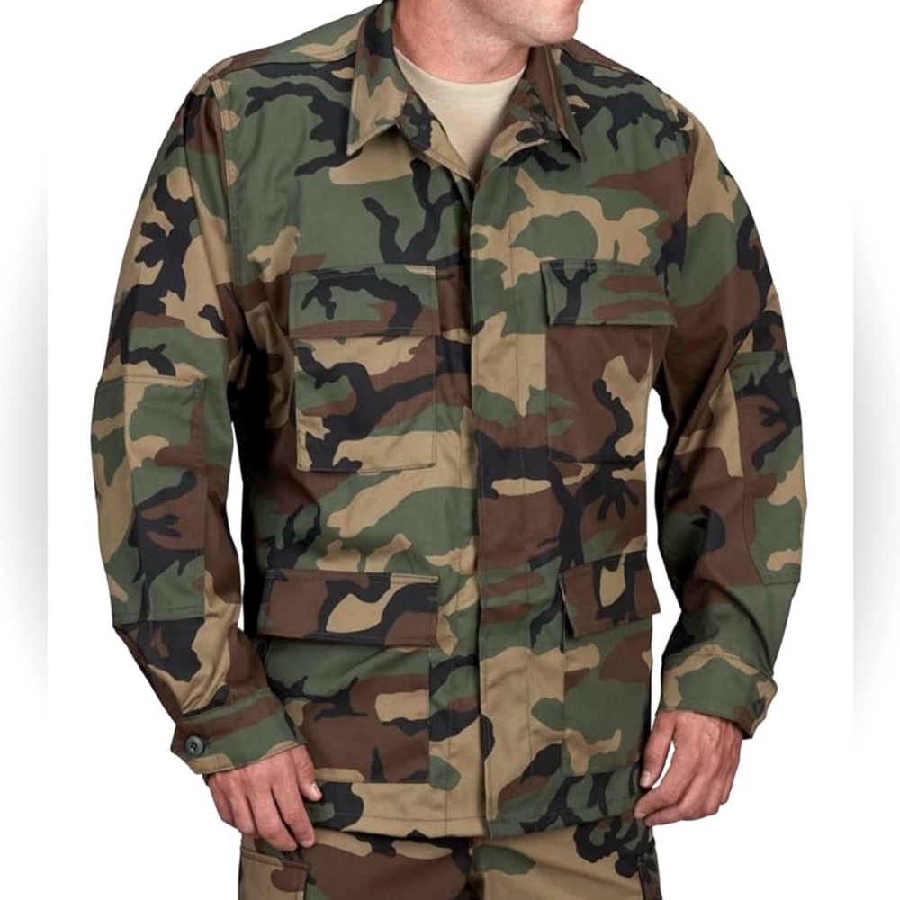 Men's Size Medium-Long Woodlands Camouflage Long Sleeve Military Field Jacket